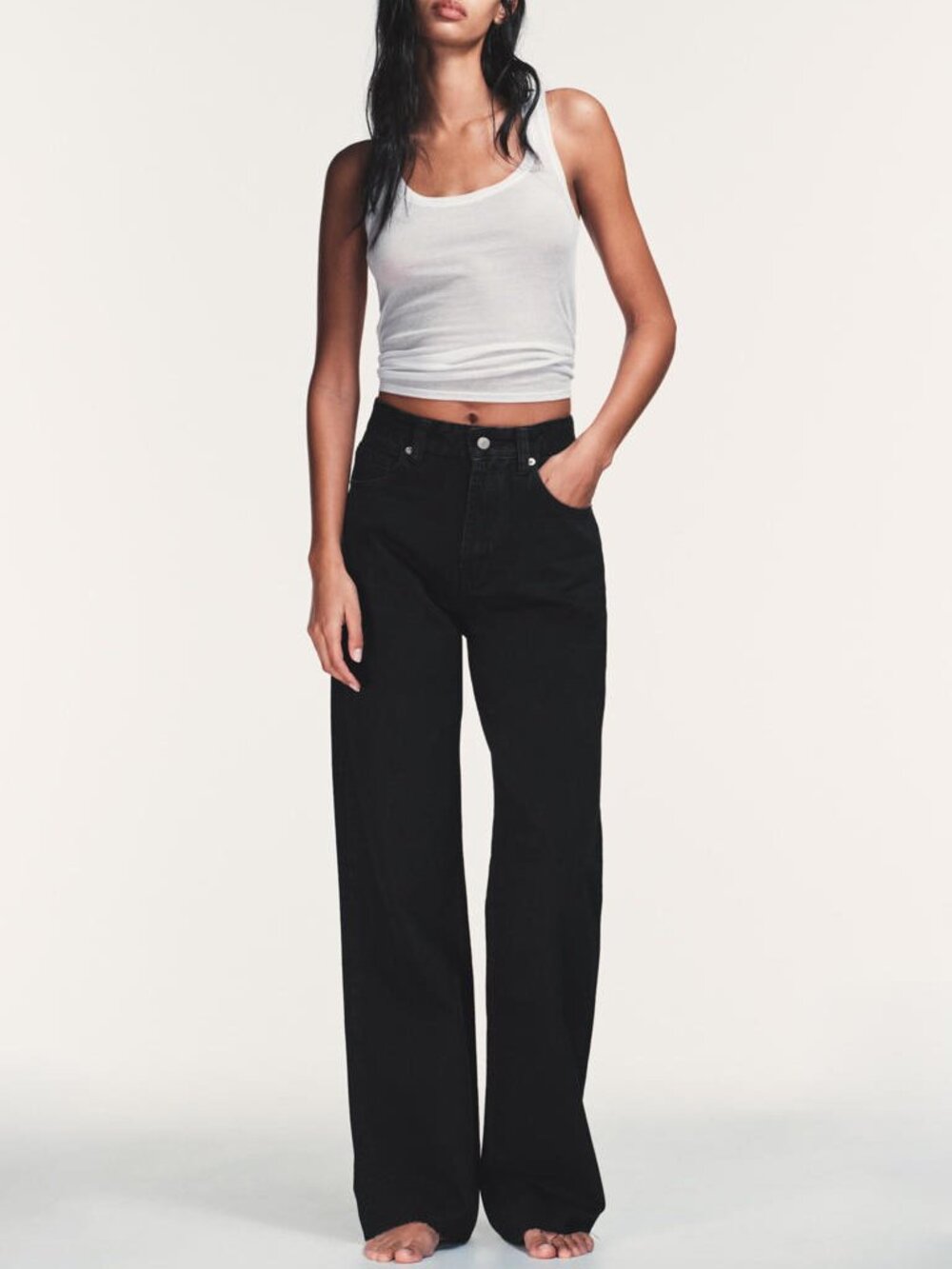ZARA HIGH-RISE WIDE LEG JEANS BLACK SIZE 8 NWT